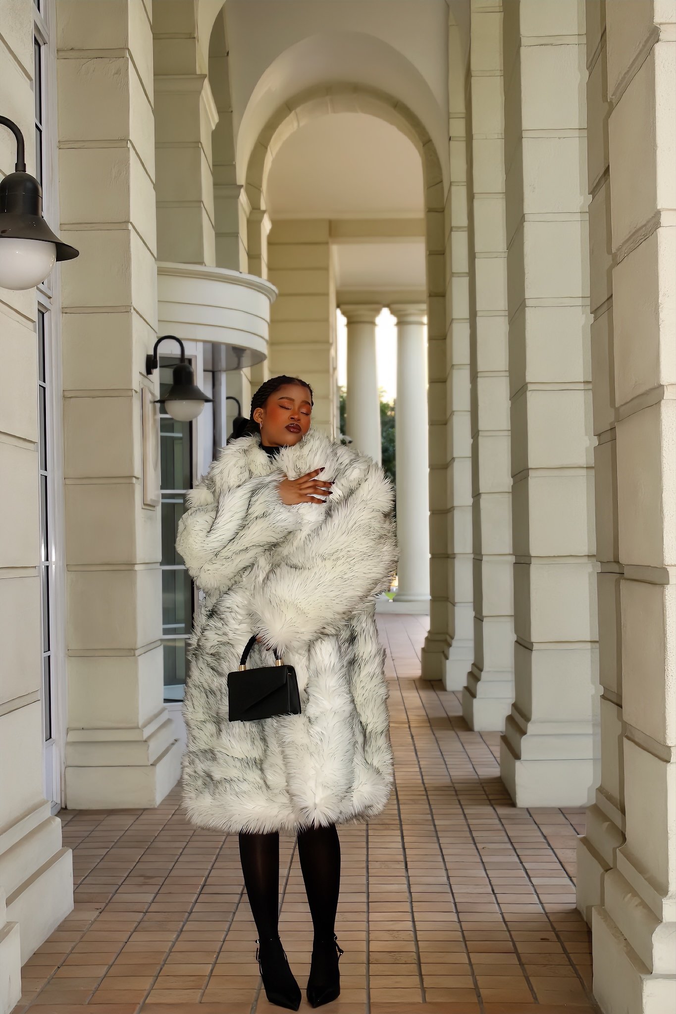 La Glacé Faux Fur Coat - Image 4
